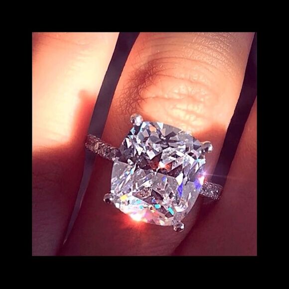 Ring - Picture 2 of 4